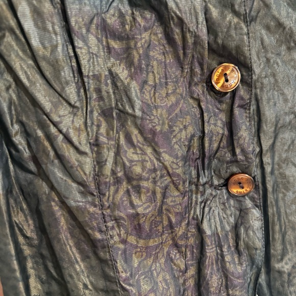 Crinkle Ruffle Blouse - Picture 2 of 6